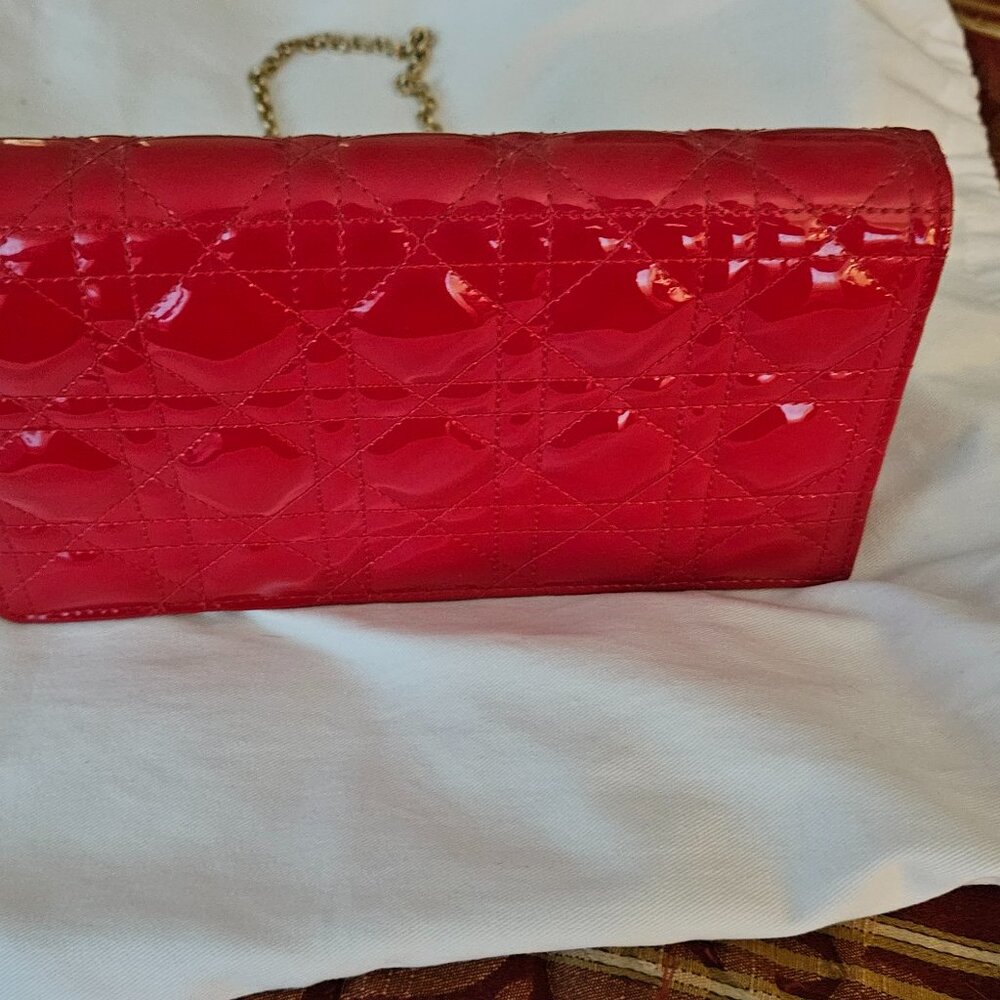 Cross body with gold chain Christian dior patent red leather
